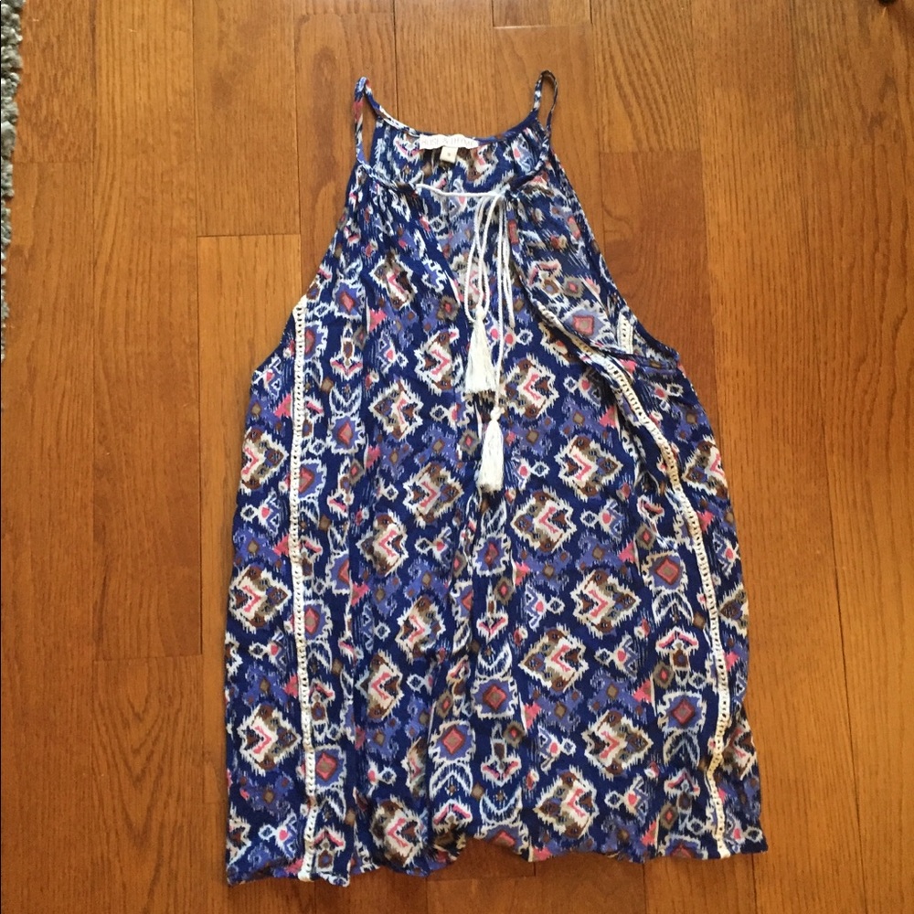 patterned tank top